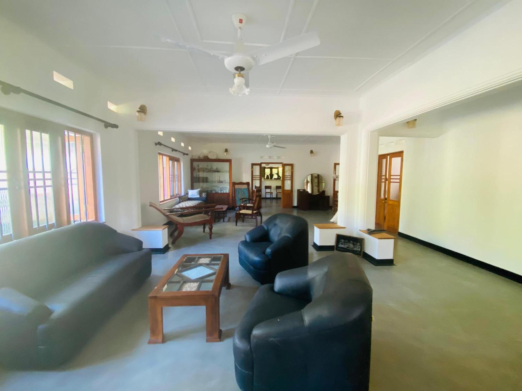 Happy Valley Residence Unawatuna Galle Esterno foto