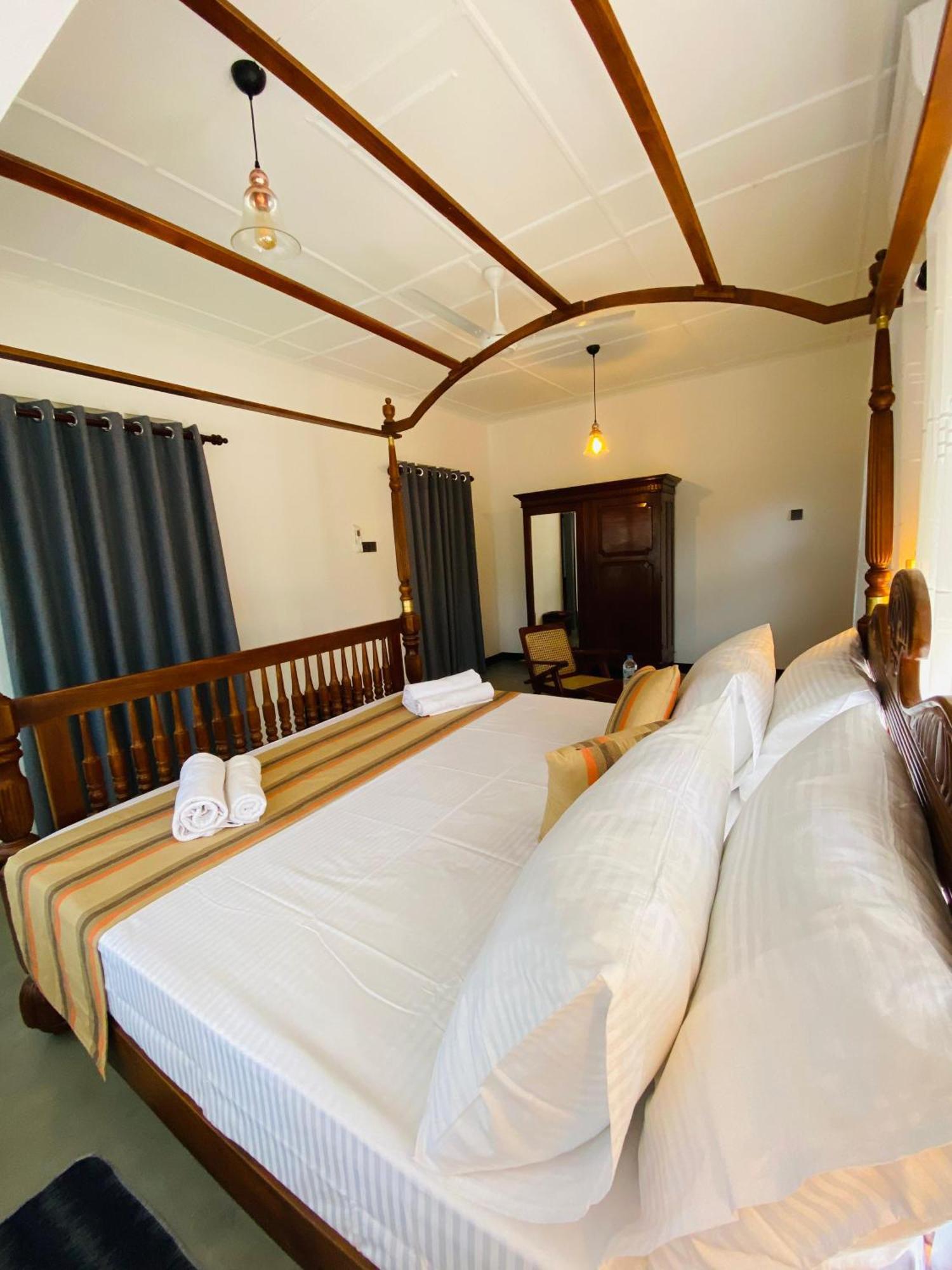 Happy Valley Residence Unawatuna Galle Esterno foto