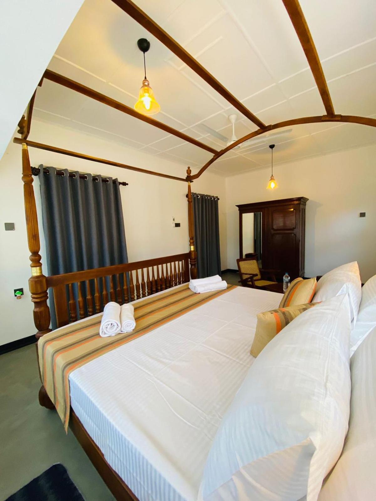 Happy Valley Residence Unawatuna Galle Esterno foto