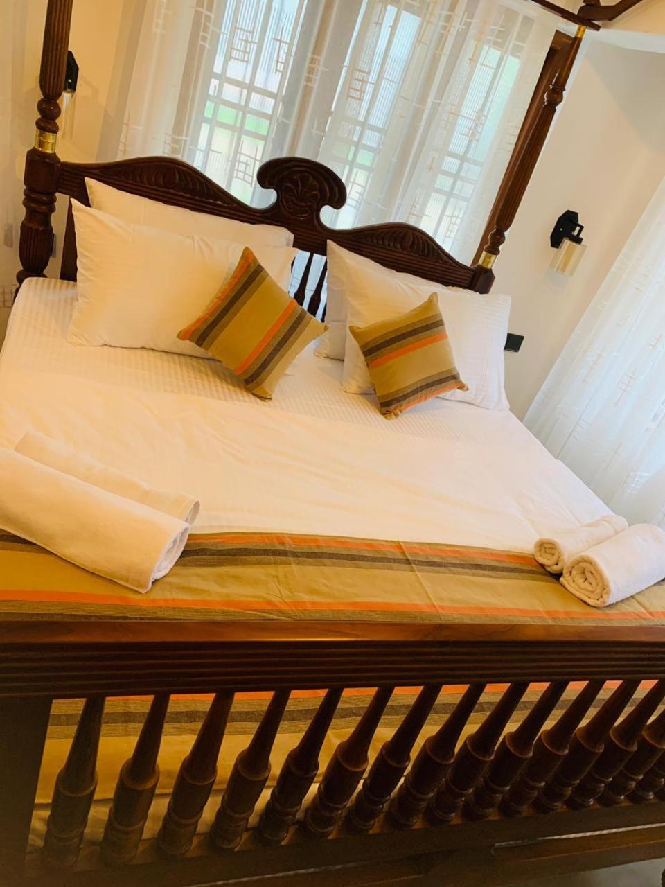 Happy Valley Residence Unawatuna Galle Esterno foto